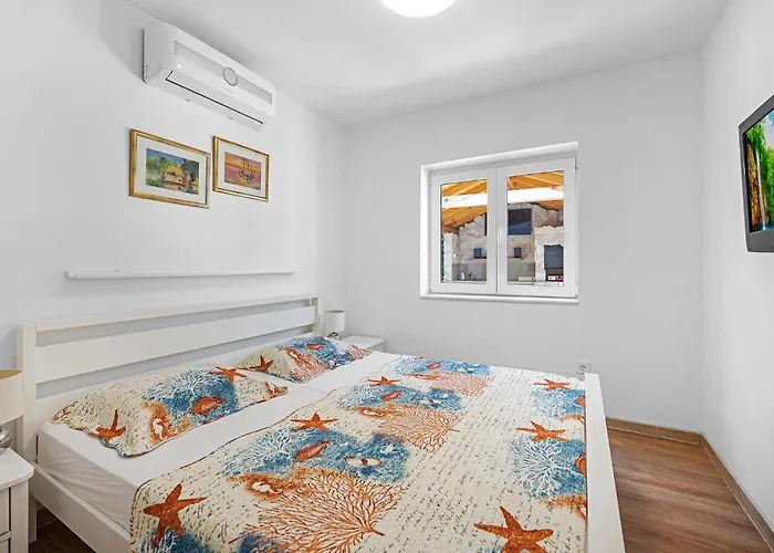 Apartamento Pet Friendly In Rogoznica (Sibenik-Knin)