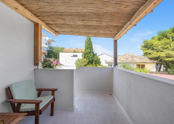 Pet Friendly In * Rogoznica (Sibenik-Knin)