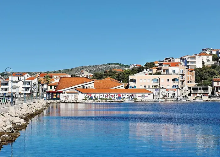 Pet Friendly In * Rogoznica (Sibenik-Knin)
