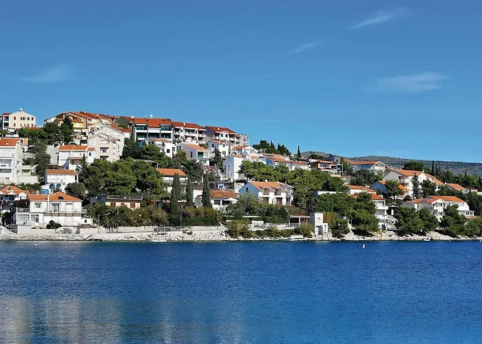 Pet Friendly In Apartamento Rogoznica (Sibenik-Knin)